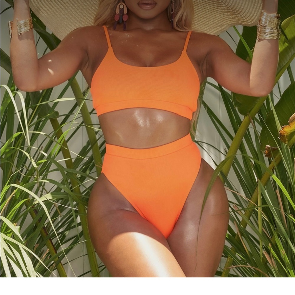 Orion Ribbed Bikini - RUST** - Picture 2 of 2